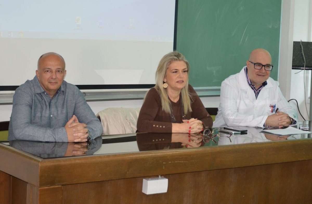 Tradicionalna edukacija: UKC Tuzla i Ljekarska komora TK organizovali Tečaj ultrazvuka srca