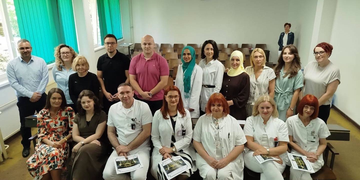 U UKC TUZLA DODJELOM CERTIFIKATA ZAVRŠEN 12. TEČAJ ULTRAZVUČNE DIJAGNOSTIKE VRATNE REGIJE